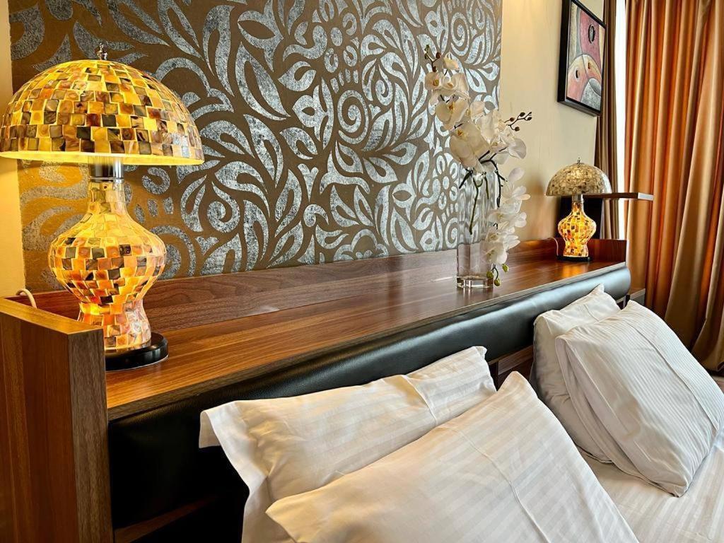 Elegant Hostel Єреван Екстер'єр фото