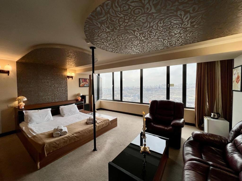 Elegant Hostel Єреван Екстер'єр фото