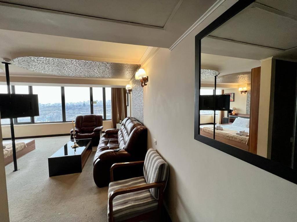 Elegant Hostel Єреван Екстер'єр фото