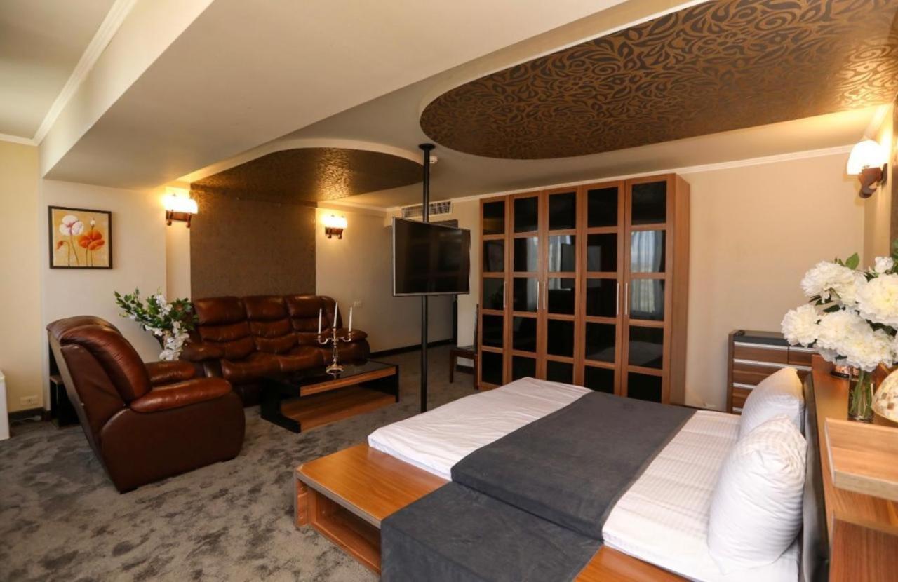 Elegant Hostel Єреван Екстер'єр фото