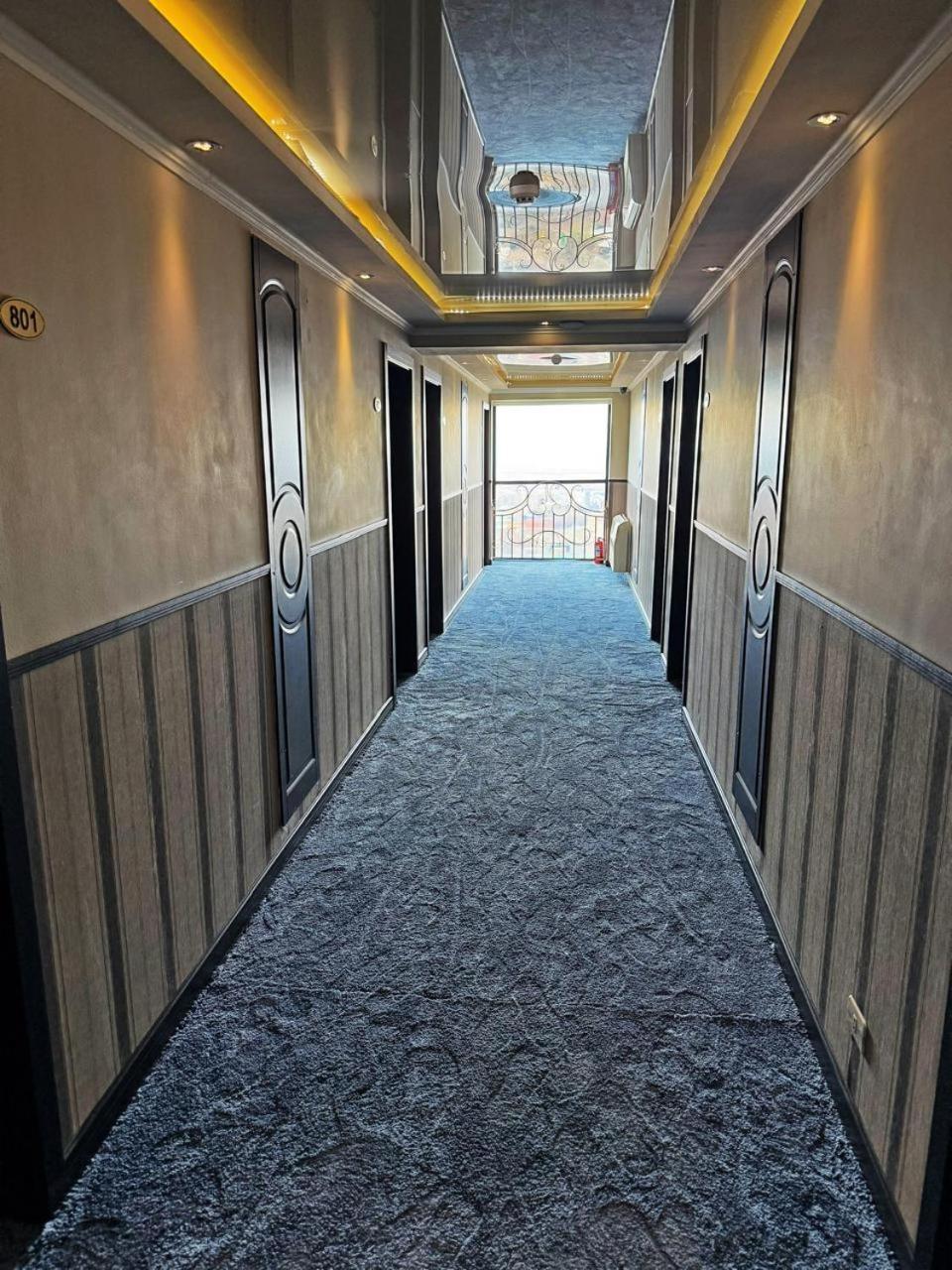 Elegant Hostel Єреван Екстер'єр фото